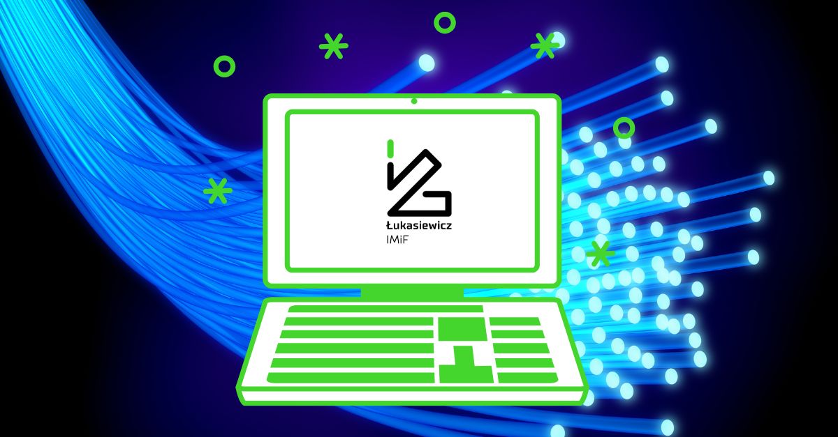 komputer z logo Sieci Badawczej Łukasiewicz - IMiF