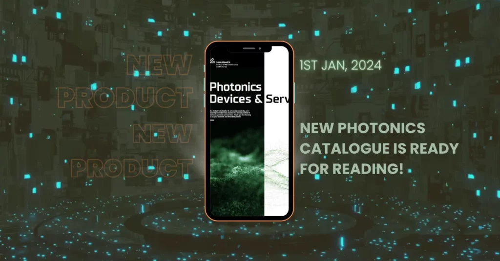 telefon a obok napis 1st jan, 2024 new photonic catalogue is ready for reading